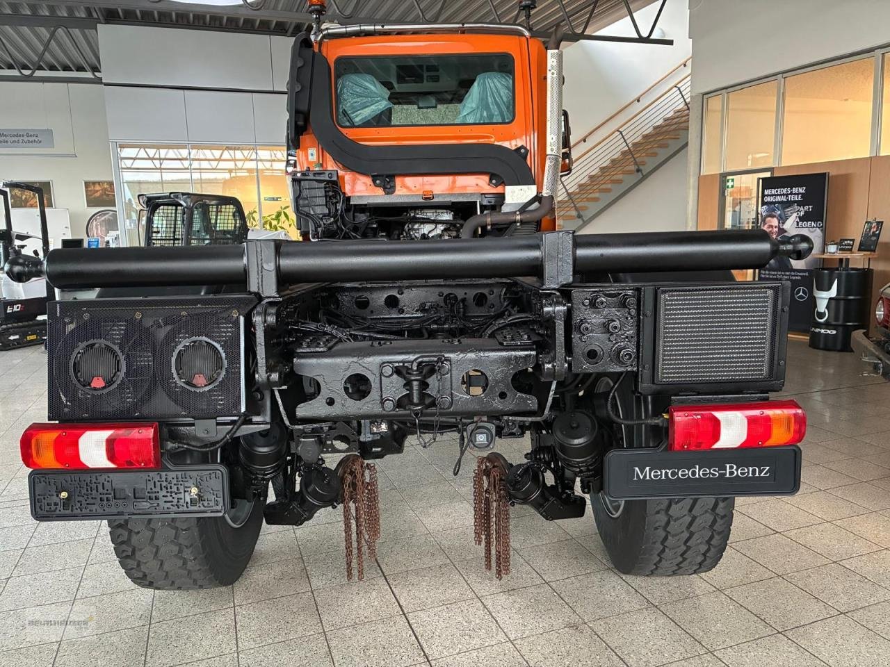 Sonstige Gartentechnik & Kommunaltechnik typu Mercedes-Benz Unimog U 530 mit neuem Motor, Gebrauchtmaschine v Hagelstadt (Obrázek 8)