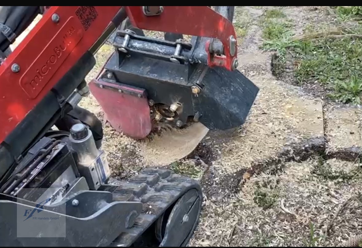 Sonstige Gartentechnik & Kommunaltechnik of the type micro-pelle microBull Minilader 0,75 m Skidlader Kompaktlader, Neumaschine in Bruckmühl (Picture 2)