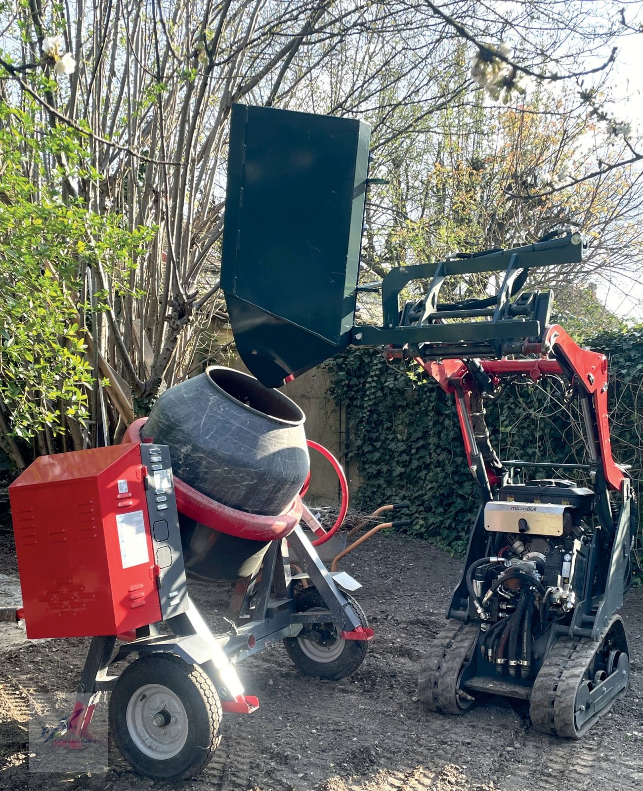 Sonstige Gartentechnik & Kommunaltechnik of the type micro-pelle microBull Minilader 0,75 m Skidlader Kompaktlader, Neumaschine in Bruckmühl (Picture 12)