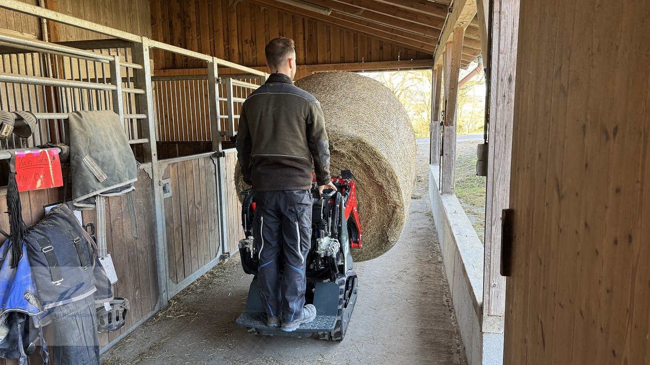 Sonstige Gartentechnik & Kommunaltechnik of the type micro-pelle microBull Minilader 0,75 m Skidlader Kompaktlader, Neumaschine in Bruckmühl (Picture 15)
