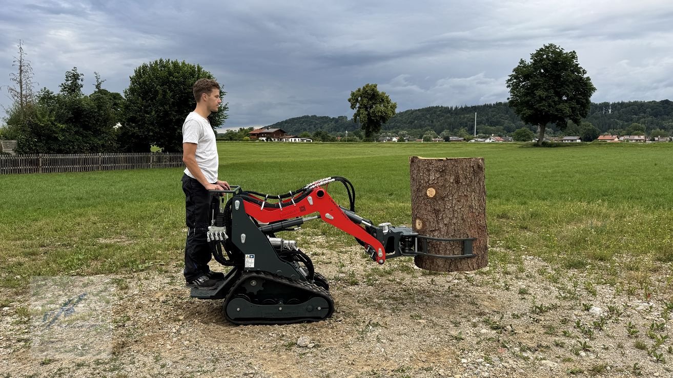 Sonstige Gartentechnik & Kommunaltechnik of the type micro-pelle microBull Minilader 0,75 m Skidlader Kompaktlader, Neumaschine in Bruckmühl (Picture 18)