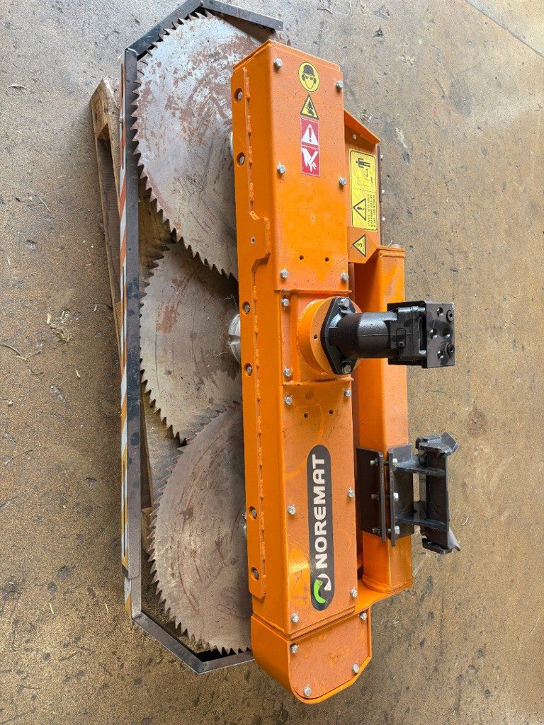 Sonstige Gartentechnik & Kommunaltechnik des Typs Noremat Lineo, Neumaschine in Courtedoux (Bild 1)