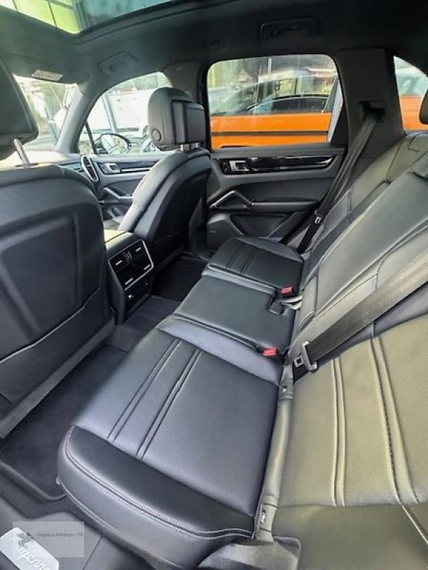 Sonstige Gartentechnik & Kommunaltechnik des Typs Porsche Cayenne E-Hybrid PKW SUV 4x4 Panoramadach AHK, Gebrauchtmaschine in Gevelsberg (Bild 7)