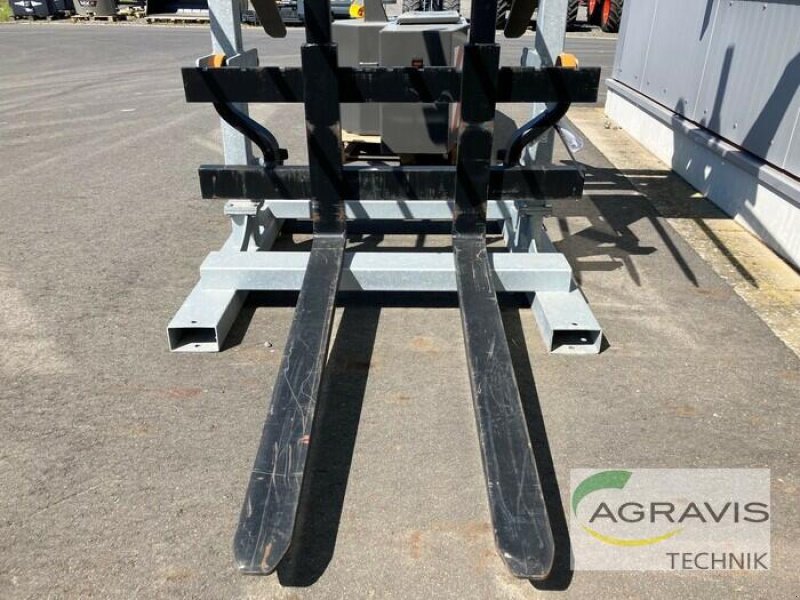 Sonstige Gartentechnik & Kommunaltechnik des Typs Quicke PALETTENGABEL S 2500 KG-1200, Neumaschine in Fritzlar (Bild 1)