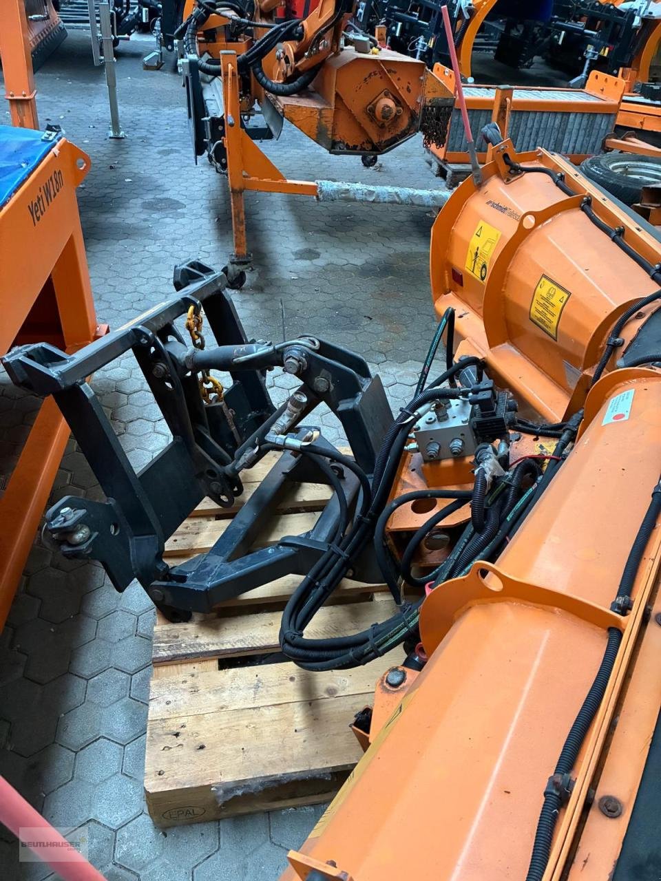 Sonstige Gartentechnik & Kommunaltechnik a típus Schmidt Schneepflug Tellefsdal Keil Vario VPL 24, Gebrauchtmaschine ekkor: Hagelstadt (Kép 5)