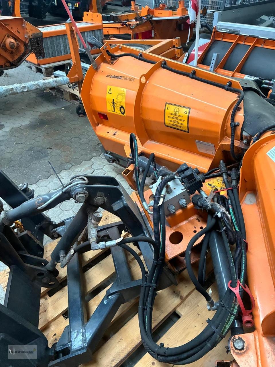 Sonstige Gartentechnik & Kommunaltechnik a típus Schmidt Schneepflug Tellefsdal Keil Vario VPL 24, Gebrauchtmaschine ekkor: Hagelstadt (Kép 8)