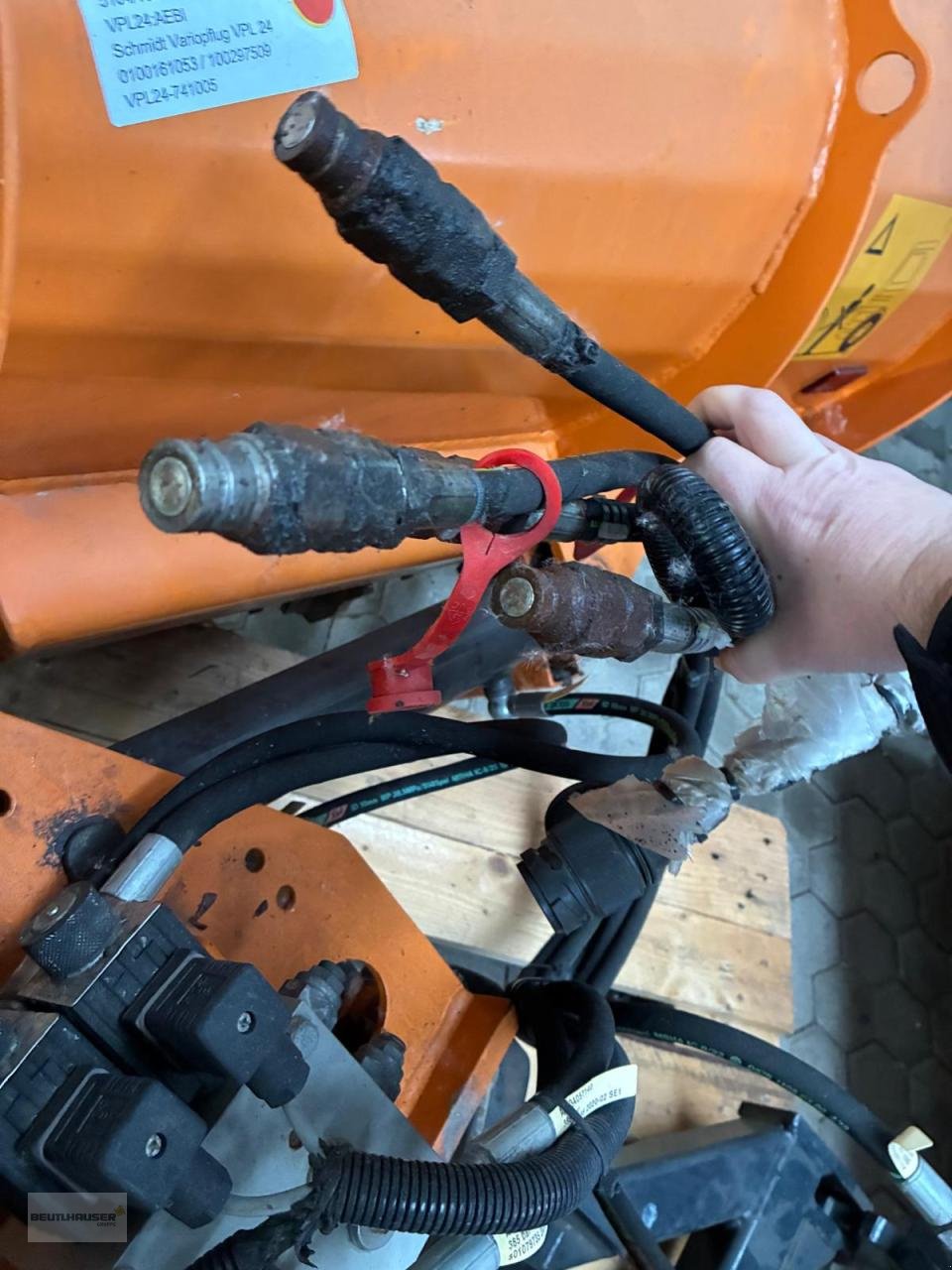 Sonstige Gartentechnik & Kommunaltechnik a típus Schmidt Schneepflug Tellefsdal Keil Vario VPL 24, Gebrauchtmaschine ekkor: Hagelstadt (Kép 10)