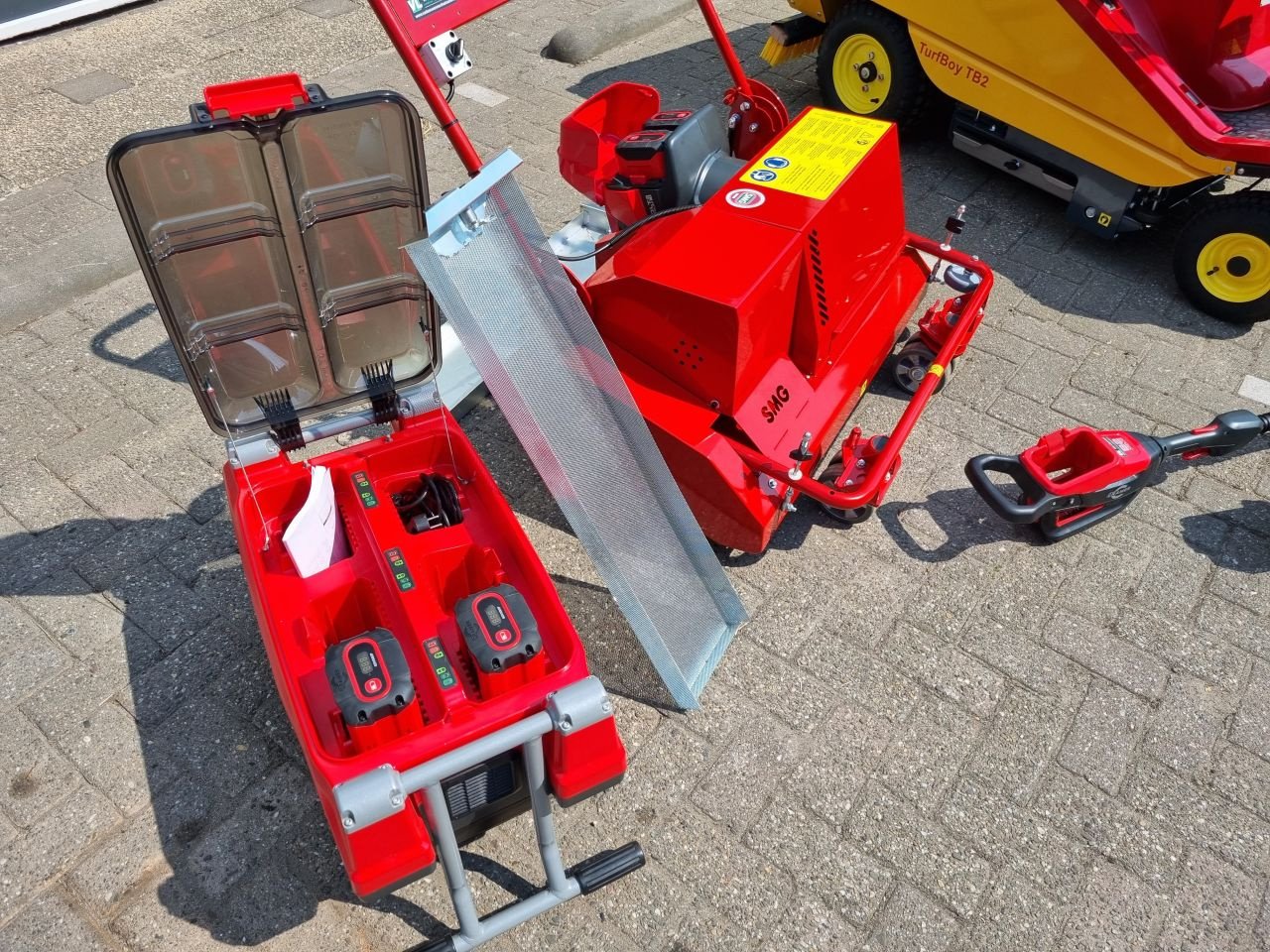 Sonstige Gartentechnik & Kommunaltechnik tip SMG TurfSoft TS2 accu, Neumaschine in Benthuizen (Poză 5)