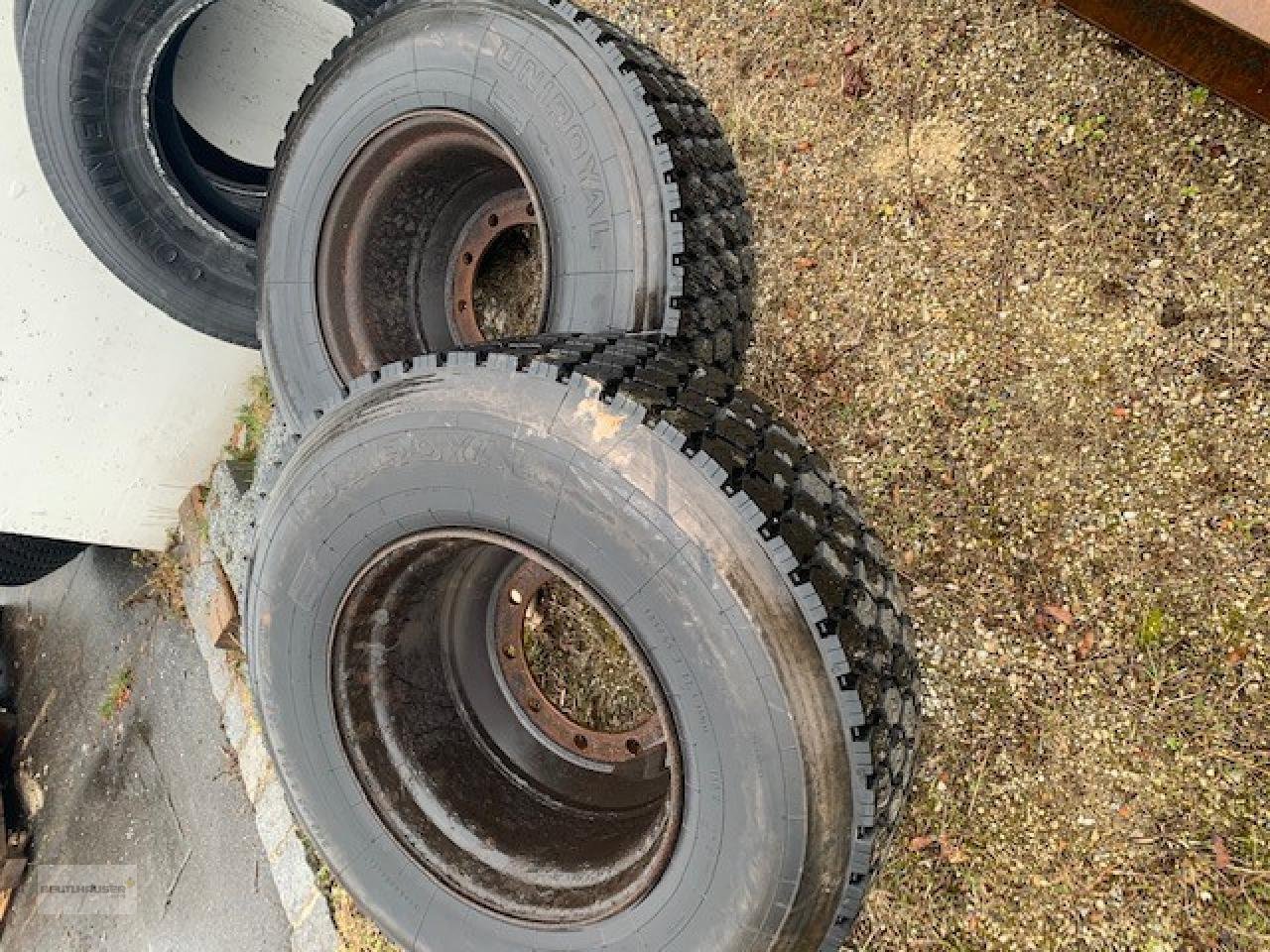 Sonstige Gartentechnik & Kommunaltechnik typu Sonstige 2 Stück Räder 10 Loch 385/65R22.5 für Unimog U 400, Gebrauchtmaschine v Hengersberg (Obrázek 2)