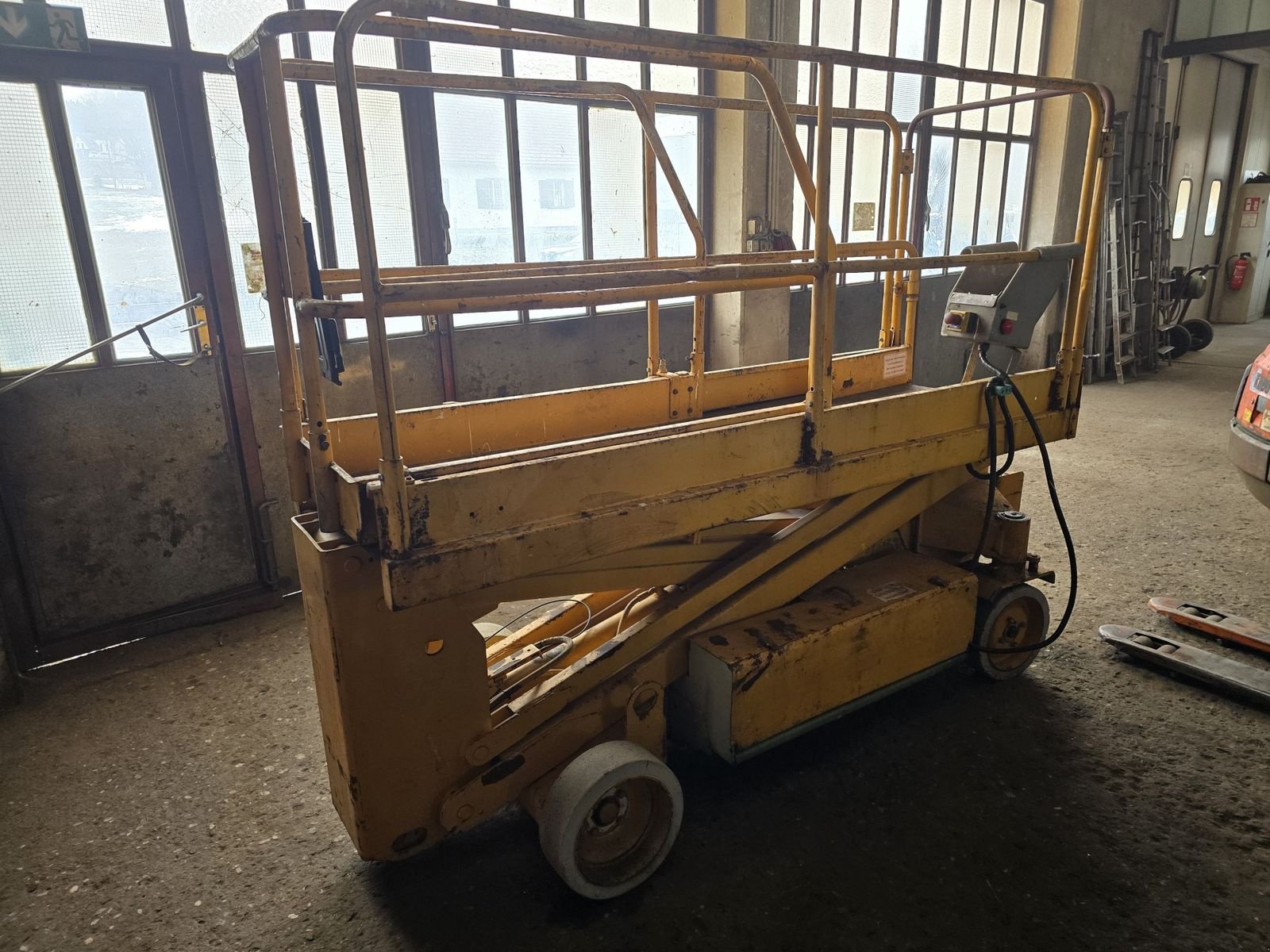 Sonstige Gartentechnik & Kommunaltechnik типа Sonstige Arbeitsbühne, Gebrauchtmaschine в Gabersdorf (Фотография 8)