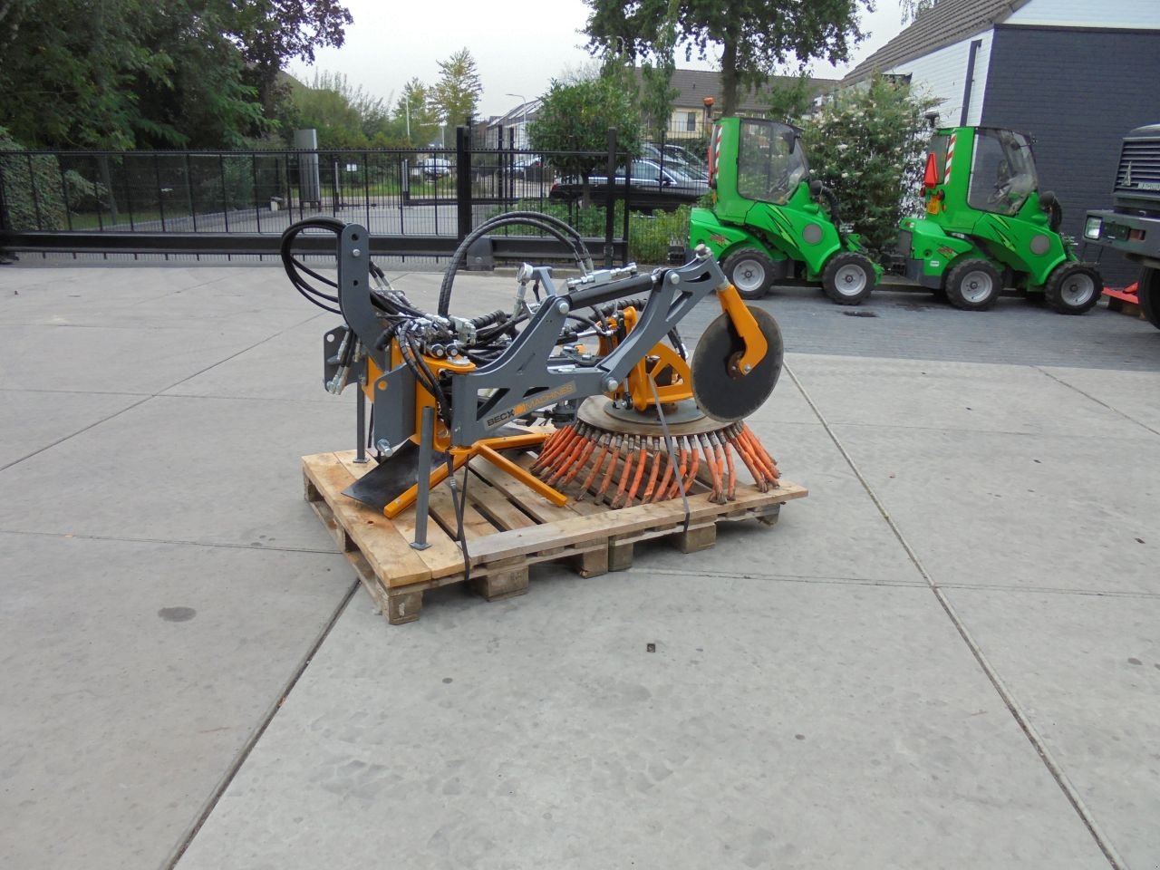 Sonstige Gartentechnik & Kommunaltechnik del tipo Sonstige Becx onkruidborstel/kantensnijder, Neumaschine In Hedel (Immagine 4)