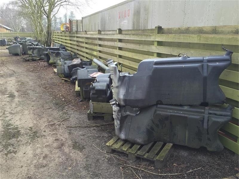 Sonstige Gartentechnik & Kommunaltechnik des Typs Sonstige CLAAS Store lager af CLAAS traktor dele, Gebrauchtmaschine in Ribe (Bild 9)