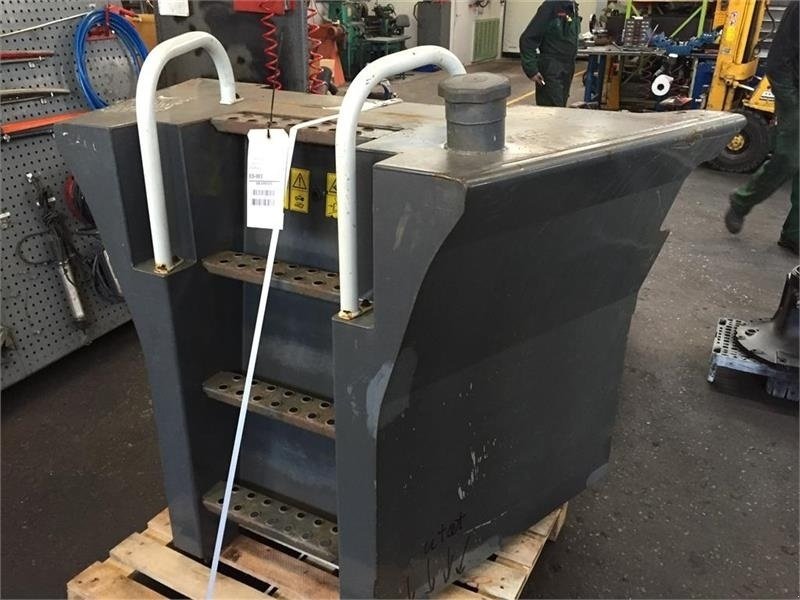 Sonstige Gartentechnik & Kommunaltechnik des Typs Sonstige CLAAS Store lager af CLAAS traktor dele, Gebrauchtmaschine in Ribe (Bild 10)