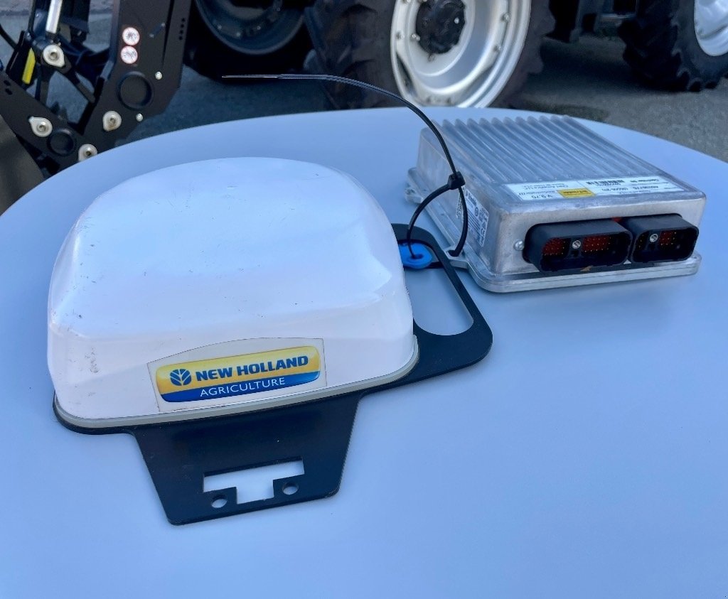 Sonstige Gartentechnik & Kommunaltechnik des Typs Sonstige CNH 392 RTK GPS sæt med NAV controller og GPS antenne, Gebrauchtmaschine in Vrå, Frejlev, Hornslet & Ringsted (Bild 2)