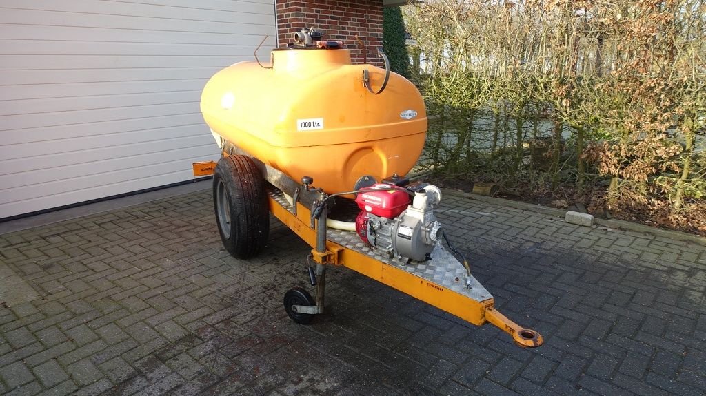 Sonstige Gartentechnik & Kommunaltechnik van het type Sonstige Empas 1000 Liter watertank met Honda pomp, Gebrauchtmaschine in IJsselmuiden (Foto 2)