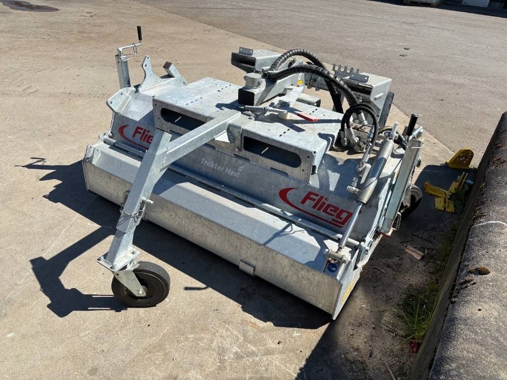 Sonstige Gartentechnik & Kommunaltechnik typu Sonstige Fliegl Fejekost, Gebrauchtmaschine v Brønderslev (Obrázek 4)