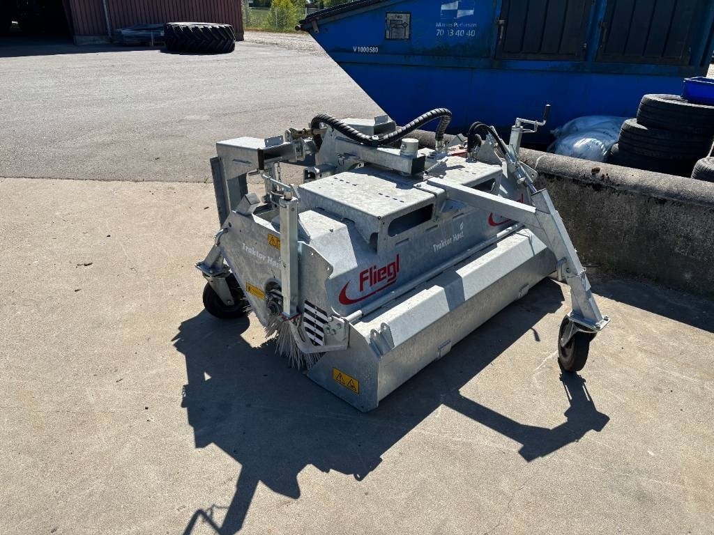 Sonstige Gartentechnik & Kommunaltechnik typu Sonstige Fliegl Fejekost, Gebrauchtmaschine v Brønderslev (Obrázek 3)