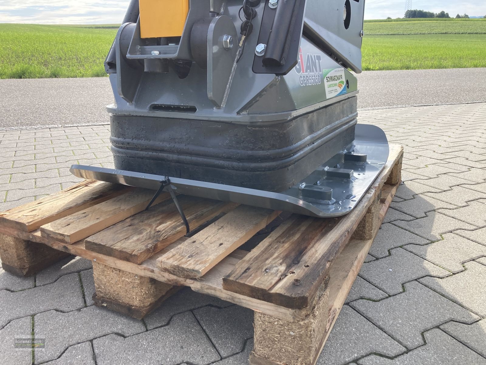 Sonstige Gartentechnik & Kommunaltechnik del tipo Sonstige Giant GPR5575D Rüttelplatte, Neumaschine In Aurolzmünster (Immagine 21)