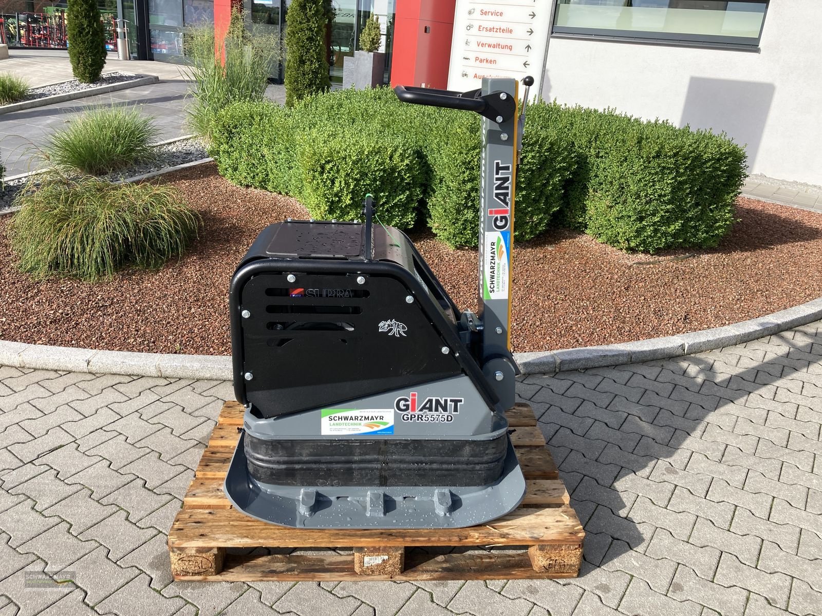 Sonstige Gartentechnik & Kommunaltechnik del tipo Sonstige Giant GPR5575D Rüttelplatte, Neumaschine In Aurolzmünster (Immagine 11)
