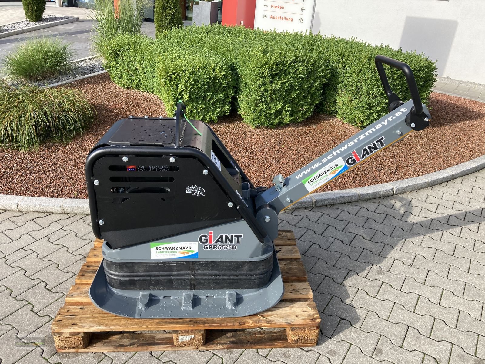 Sonstige Gartentechnik & Kommunaltechnik del tipo Sonstige Giant GPR5575D Rüttelplatte, Neumaschine In Aurolzmünster (Immagine 12)