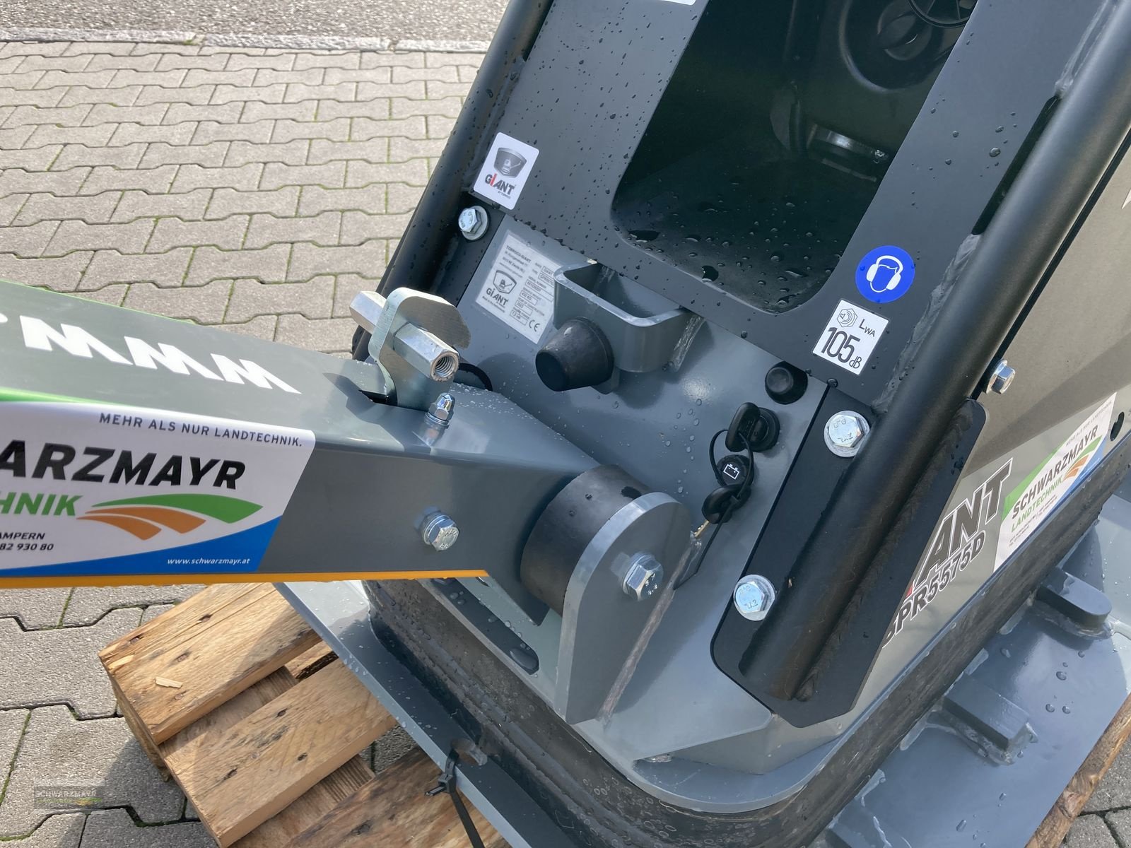 Sonstige Gartentechnik & Kommunaltechnik del tipo Sonstige Giant GPR5575D Rüttelplatte, Neumaschine In Aurolzmünster (Immagine 19)