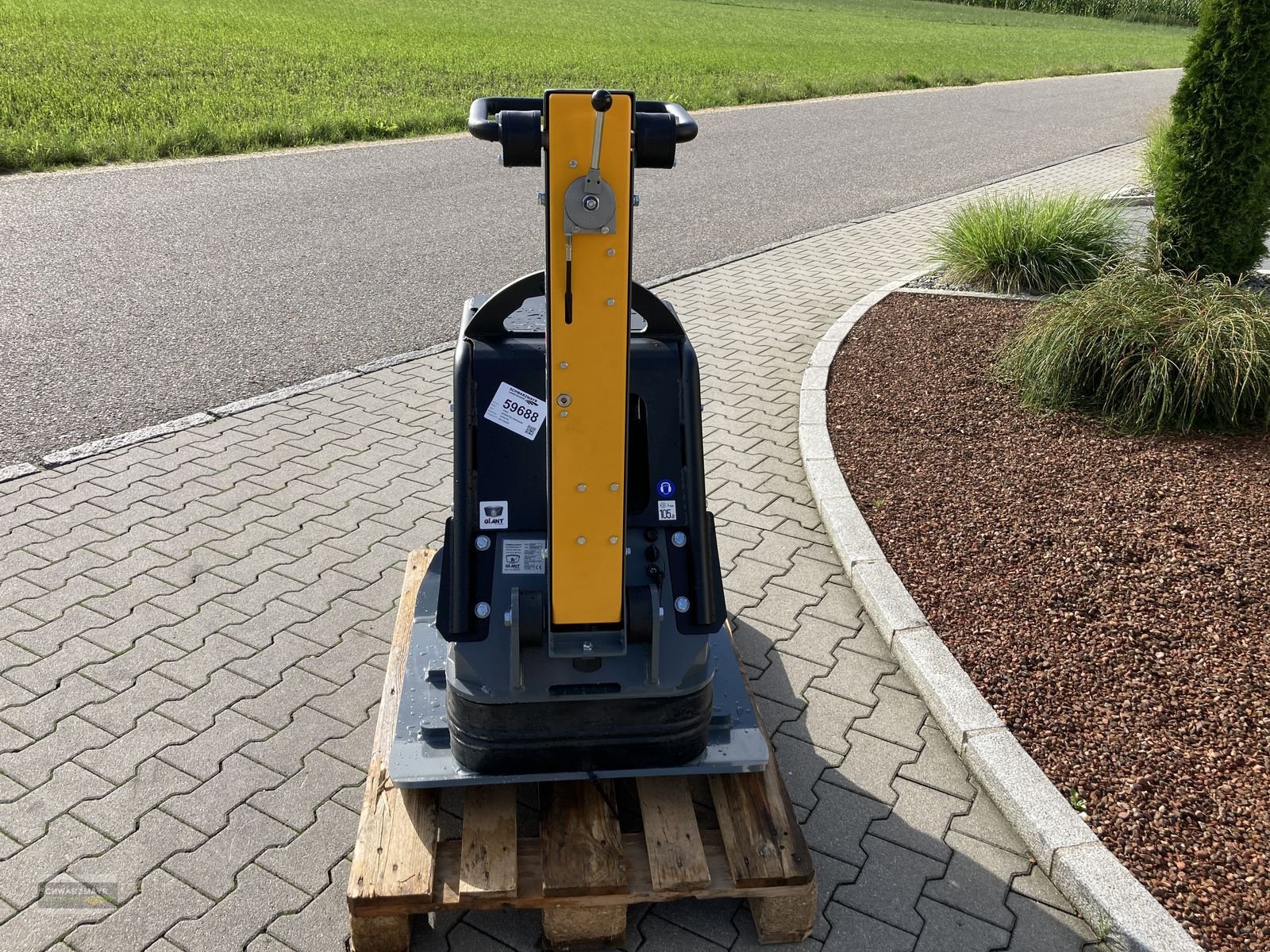 Sonstige Gartentechnik & Kommunaltechnik del tipo Sonstige Giant GPR5575D Rüttelplatte, Neumaschine In Aurolzmünster (Immagine 9)