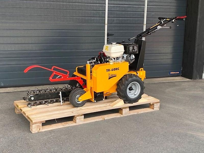 Sonstige Gartentechnik & Kommunaltechnik des Typs Sonstige Grabenfräse Kabelfräse Schachtfräse Kanalfräse Drainagefräse, Gebrauchtmaschine in Schmallenberg (Bild 9)