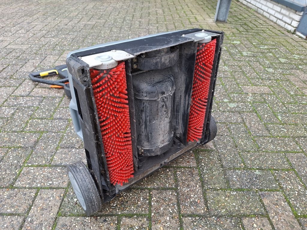 Sonstige Gartentechnik & Kommunaltechnik typu Sonstige K&auml;rcher BRS 40/1000C, Neumaschine v MARIENHEEM (Obrázek 4)