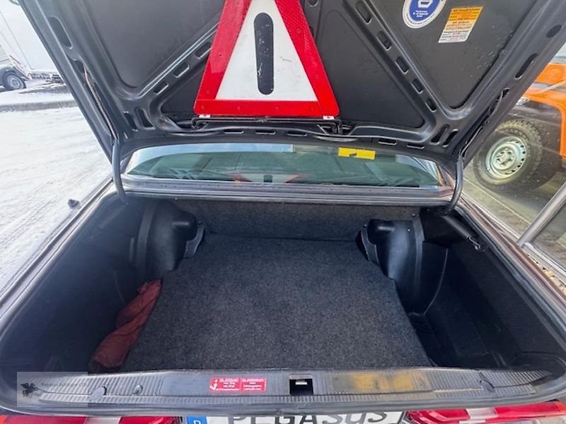 Sonstige Gartentechnik & Kommunaltechnik typu Sonstige Mercedes Benz 190 E 1.8 PKW Oldtimer Limousine Automatik, Gebrauchtmaschine w Gevelsberg (Zdjęcie 7)