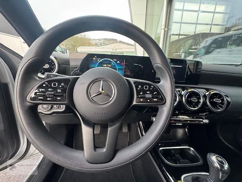 Sonstige Gartentechnik & Kommunaltechnik des Typs Sonstige Mercedes Benz A 200 A Klasse PKW Kleinwagen 1. Hand, Gebrauchtmaschine in Gevelsberg (Bild 10)