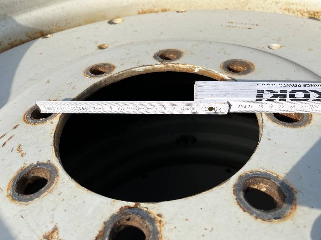 Sonstige Gartentechnik & Kommunaltechnik des Typs Sonstige Michelin 600/65-38, Gebrauchtmaschine in Mern (Bild 3)