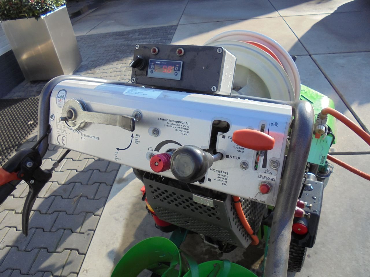 Sonstige Gartentechnik & Kommunaltechnik van het type Sonstige weedcontrol kersten, Gebrauchtmaschine in Hedel (Foto 4)