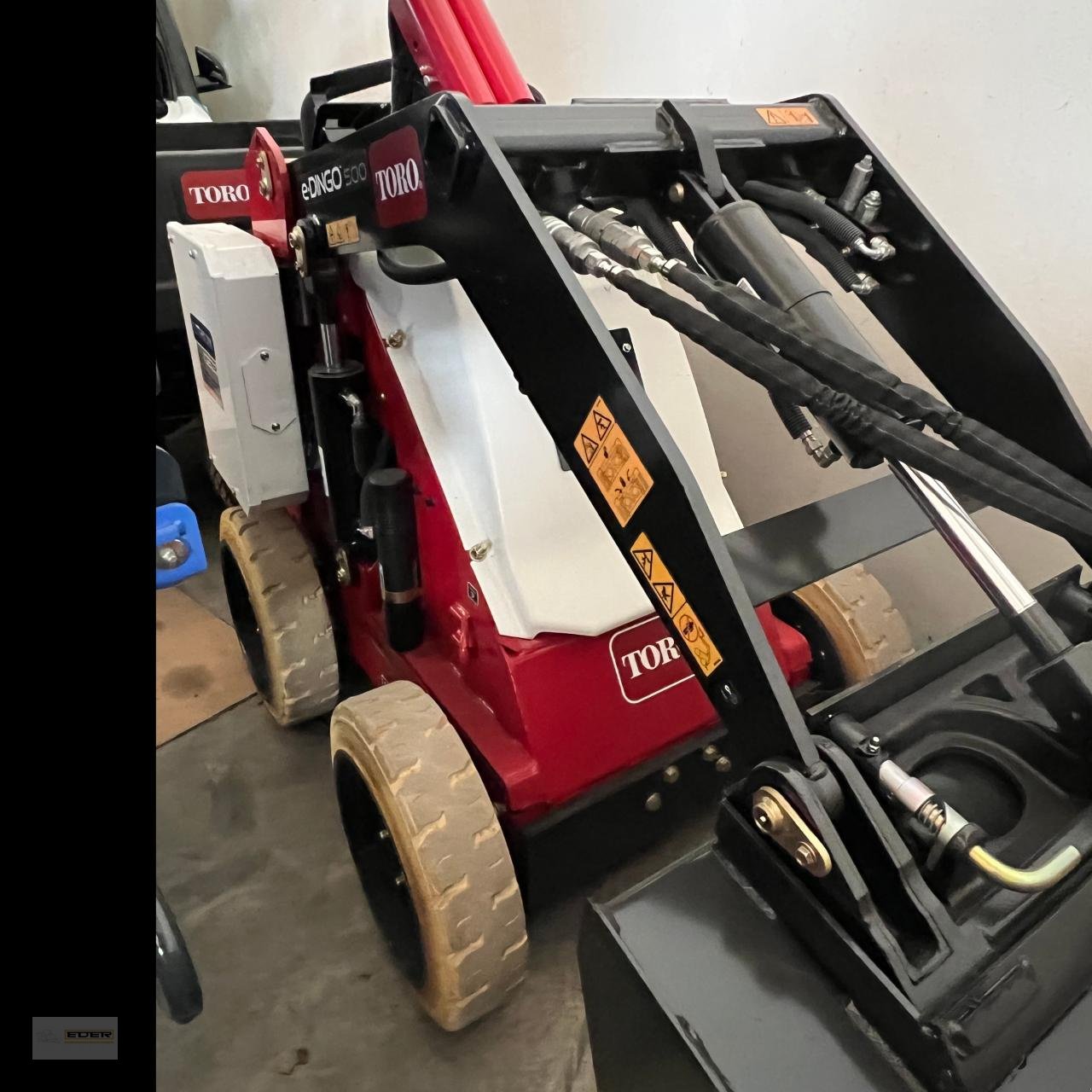 Sonstige Gartentechnik & Kommunaltechnik typu Toro e-Dingo 500, Vorführmaschine v Kirchheim b. München (Obrázek 3)