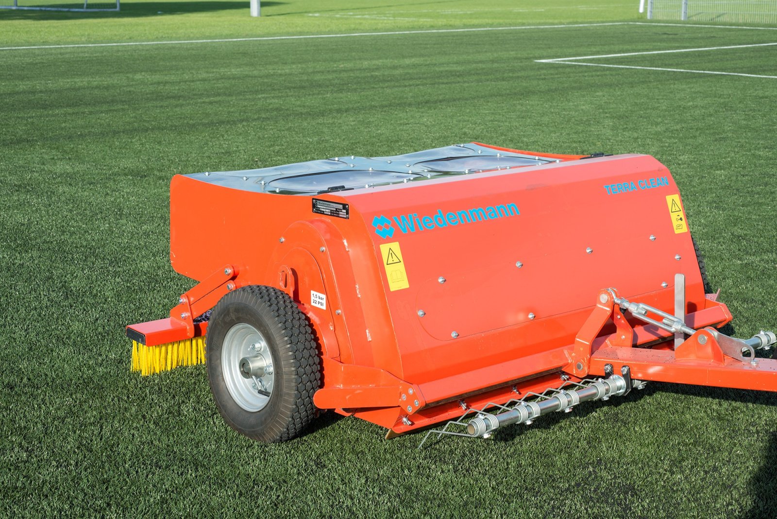 Sonstige Gartentechnik & Kommunaltechnik типа Wiedenmann Terra Clean 120 Ausstellungsgerät, Neumaschine в Olpe (Фотография 2)