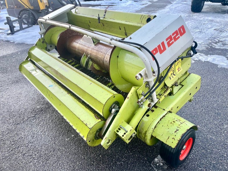 Sonstige Gemüsetechnik типа CLAAS PU 220 Pickup, Gebrauchtmaschine в Burgkirchen