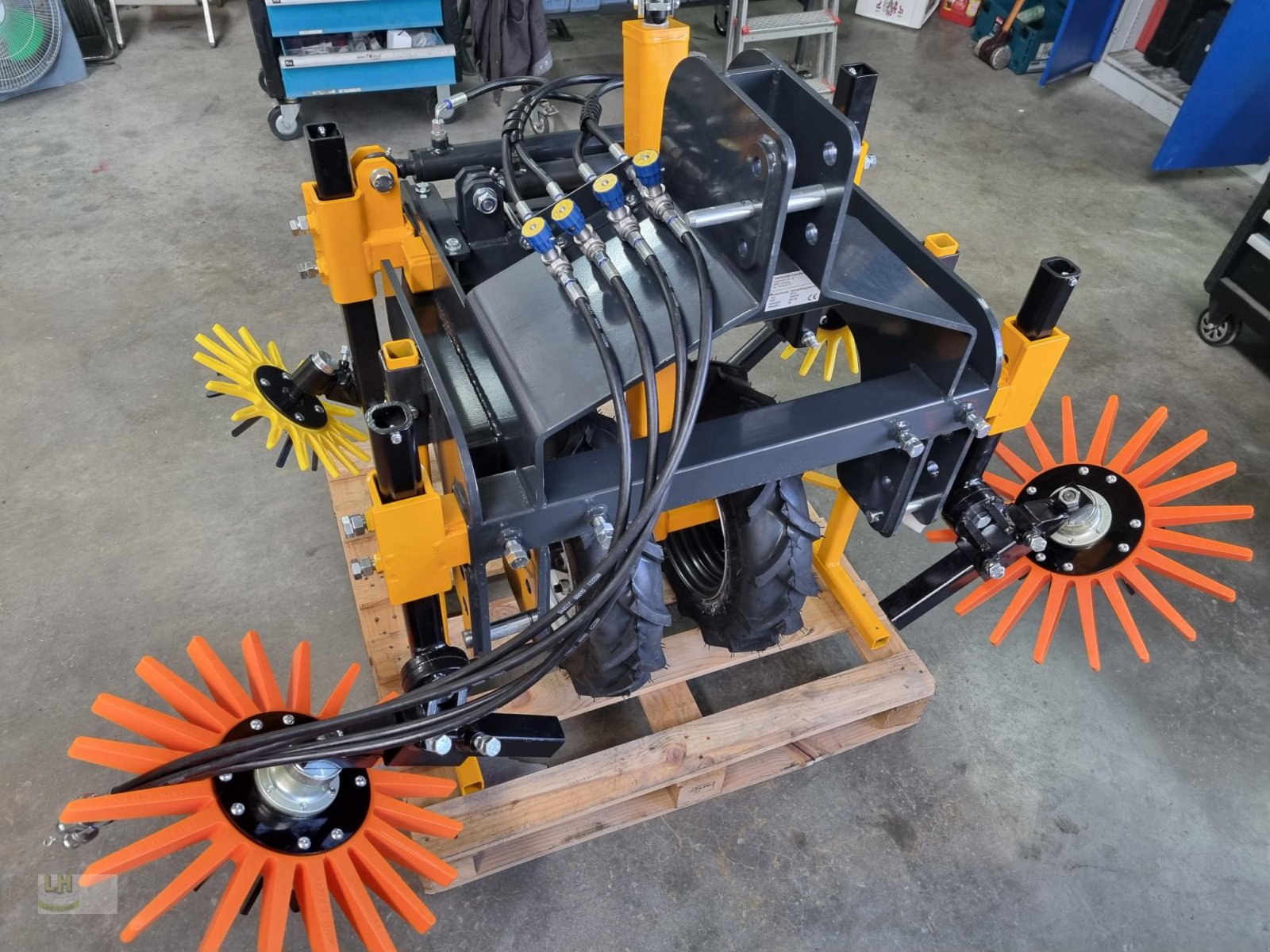 Sonstige Gemüsetechnik del tipo Harlander Spargelfingerhacke SF 4, Neumaschine In Aresing (Immagine 4)