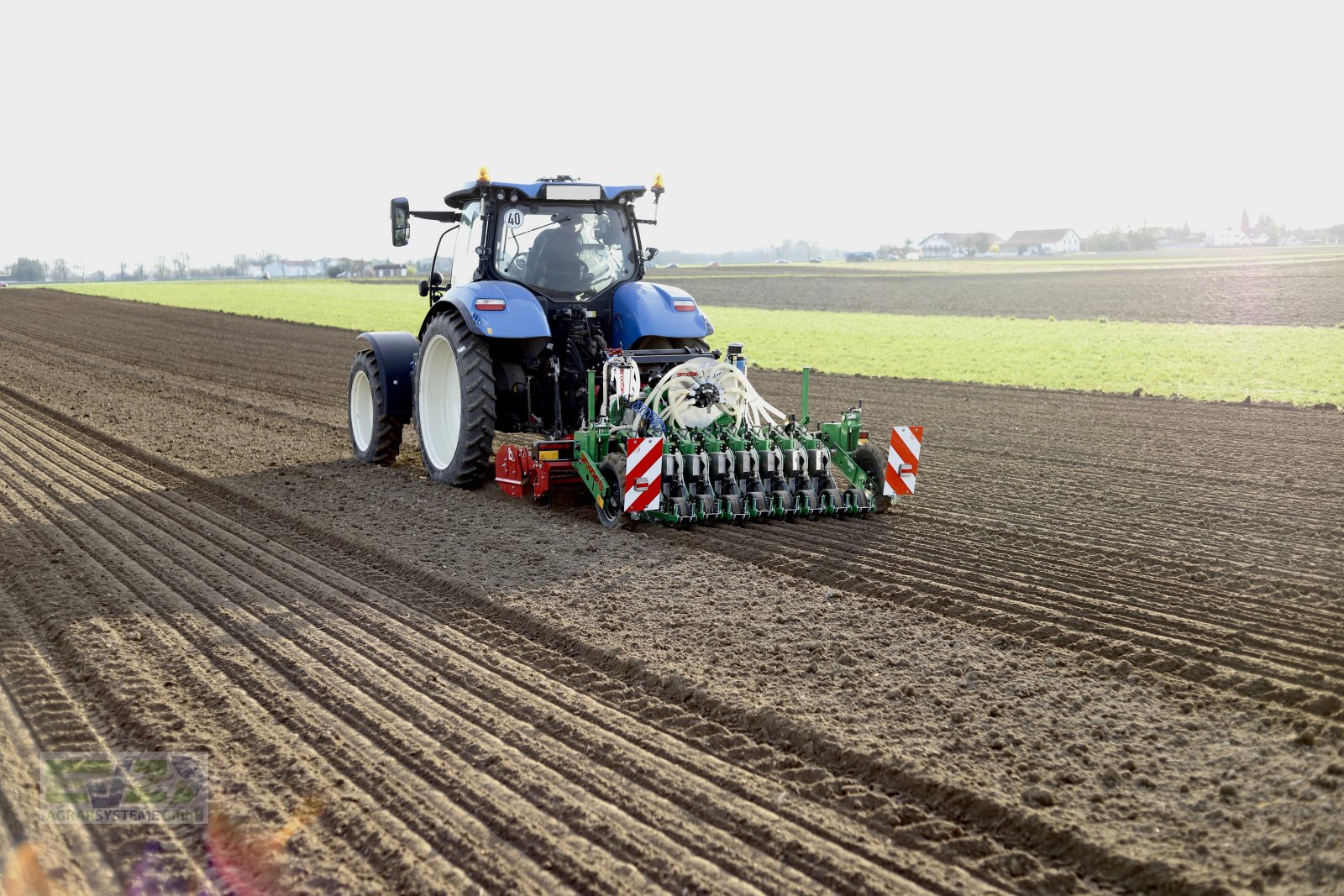 Sonstige Gemüsetechnik Türe ait Sfoggia Calibra Gemüsesämaschine, Neumaschine içinde Ebersberg (resim 4)
