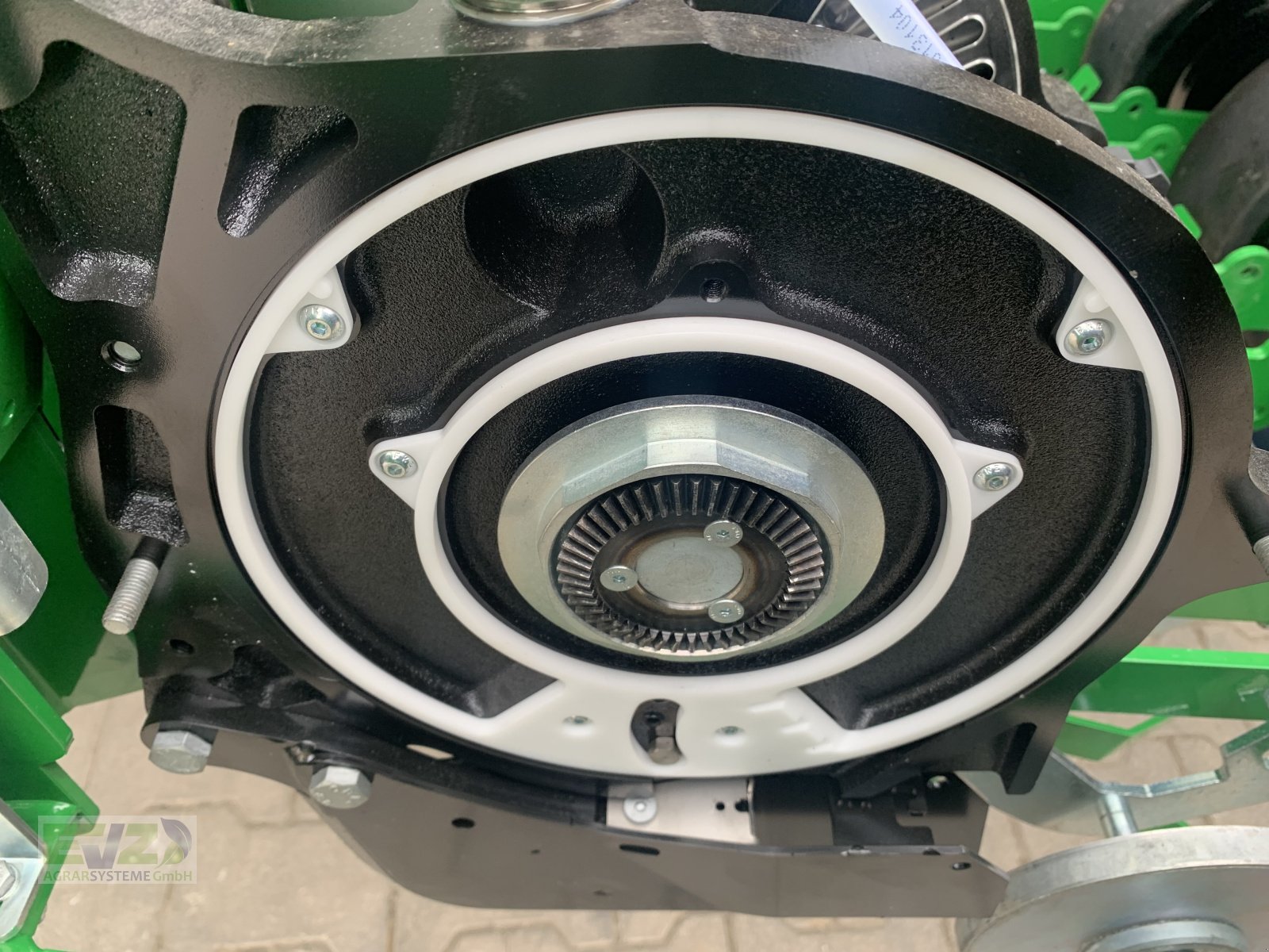 Sonstige Gemüsetechnik Türe ait Sfoggia Calibra Gemüsesämaschine, Neumaschine içinde Ebersberg (resim 7)