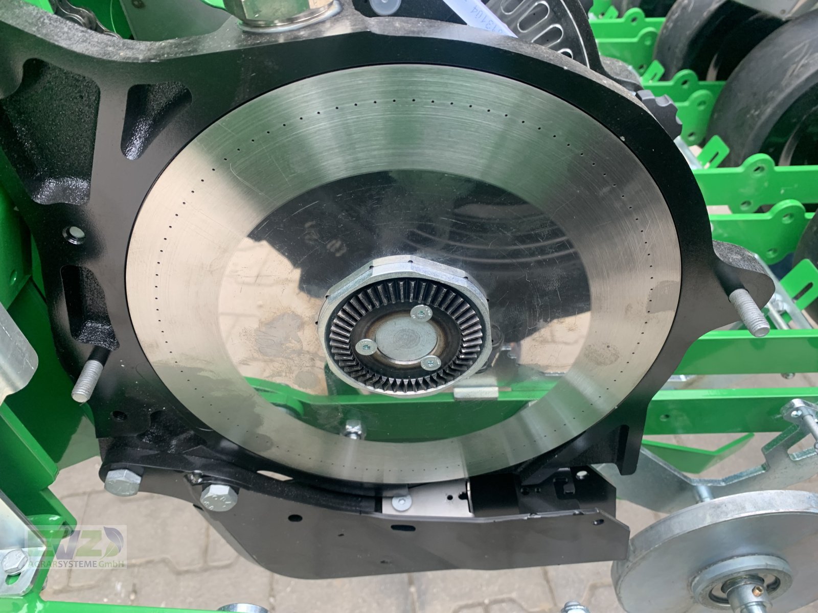 Sonstige Gemüsetechnik Türe ait Sfoggia Calibra Gemüsesämaschine, Neumaschine içinde Ebersberg (resim 8)