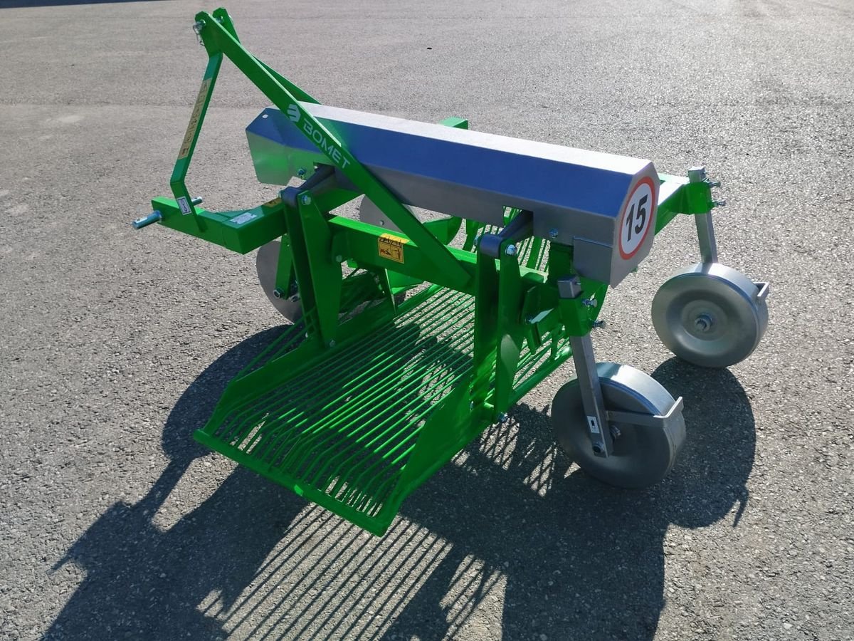 Sonstige Gemüsetechnik des Typs Sonstige Bomet  M055 Kartoffelroder mit Seitenauswurf, Neumaschine in NATTERNBACH (Bild 2)