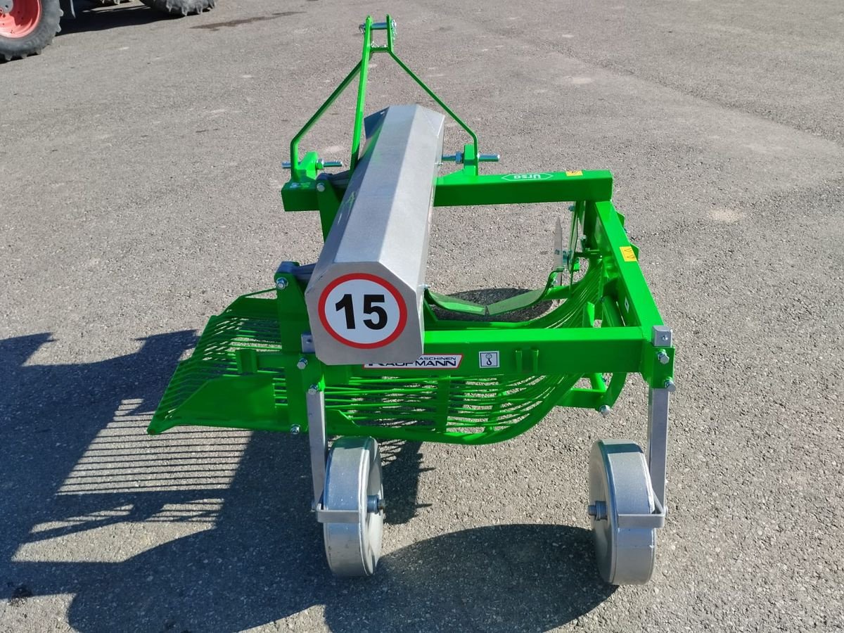 Sonstige Gemüsetechnik des Typs Sonstige Bomet  M055 Kartoffelroder mit Seitenauswurf, Neumaschine in NATTERNBACH (Bild 10)