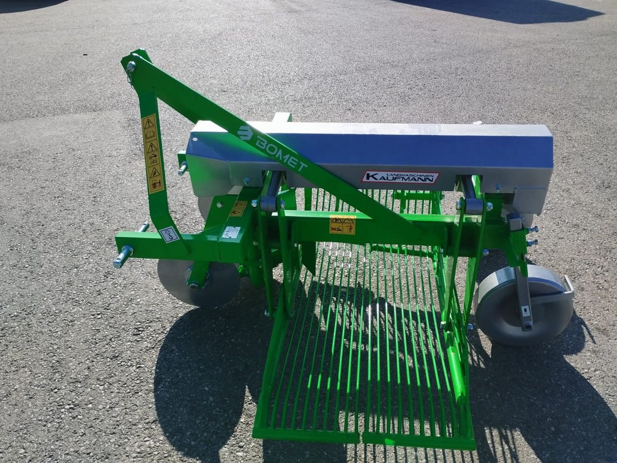 Sonstige Gemüsetechnik des Typs Sonstige Bomet  M055 Kartoffelroder mit Seitenauswurf, Neumaschine in NATTERNBACH (Bild 7)