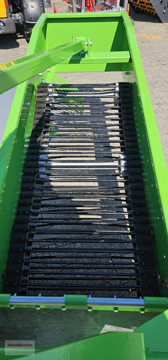 Sonstige Gemüsetechnik Türe ait Sonstige Dominator Kartoffelernte Maschine, Neumaschine içinde Tarsdorf (resim 11)
