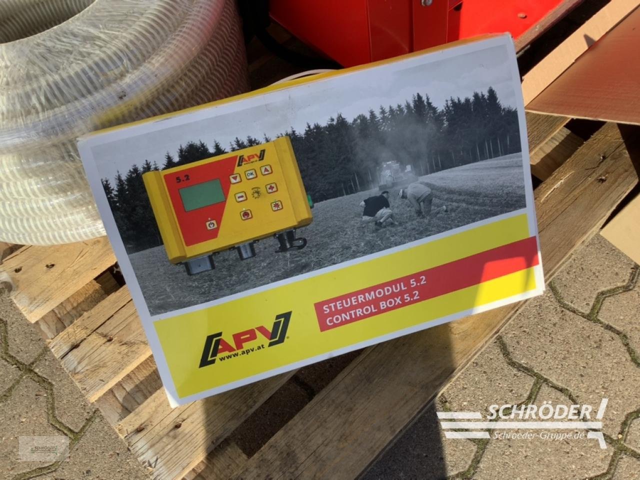 Sonstige Gemüsetechnik Türe ait Sonstige ERDBEERENTRANKER, Neumaschine içinde Langförden (resim 4)