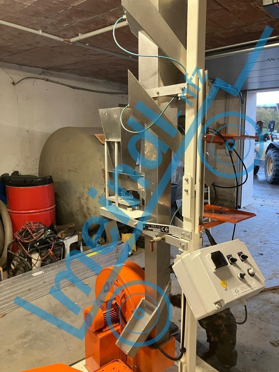 Sonstige Getreidelagertechnik типа Sonstige Getreidereinigung Steigsichter, Gebrauchtmaschine в Eferding (Фотография 3)