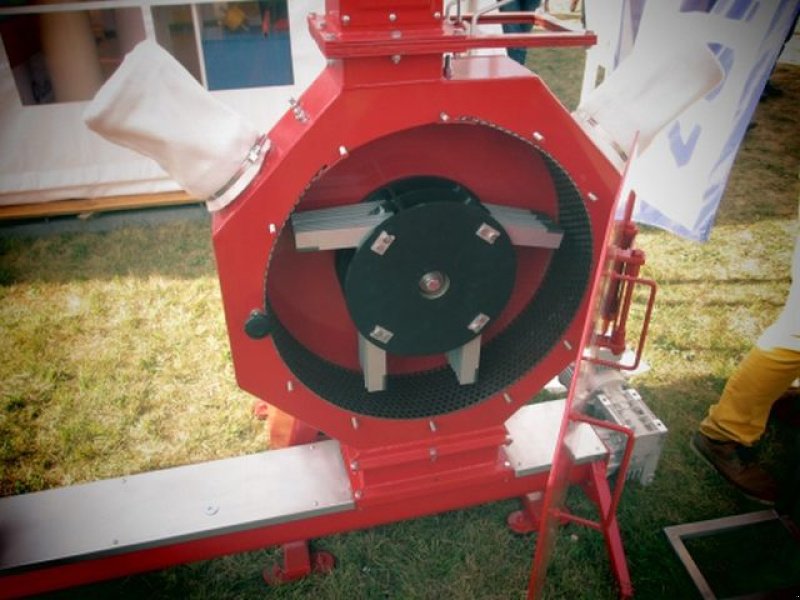 Sonstige Getreidelagertechnik του τύπου Sonstige Hammermühle stehend, Neumaschine σε Apetlon (Φωτογραφία 2)