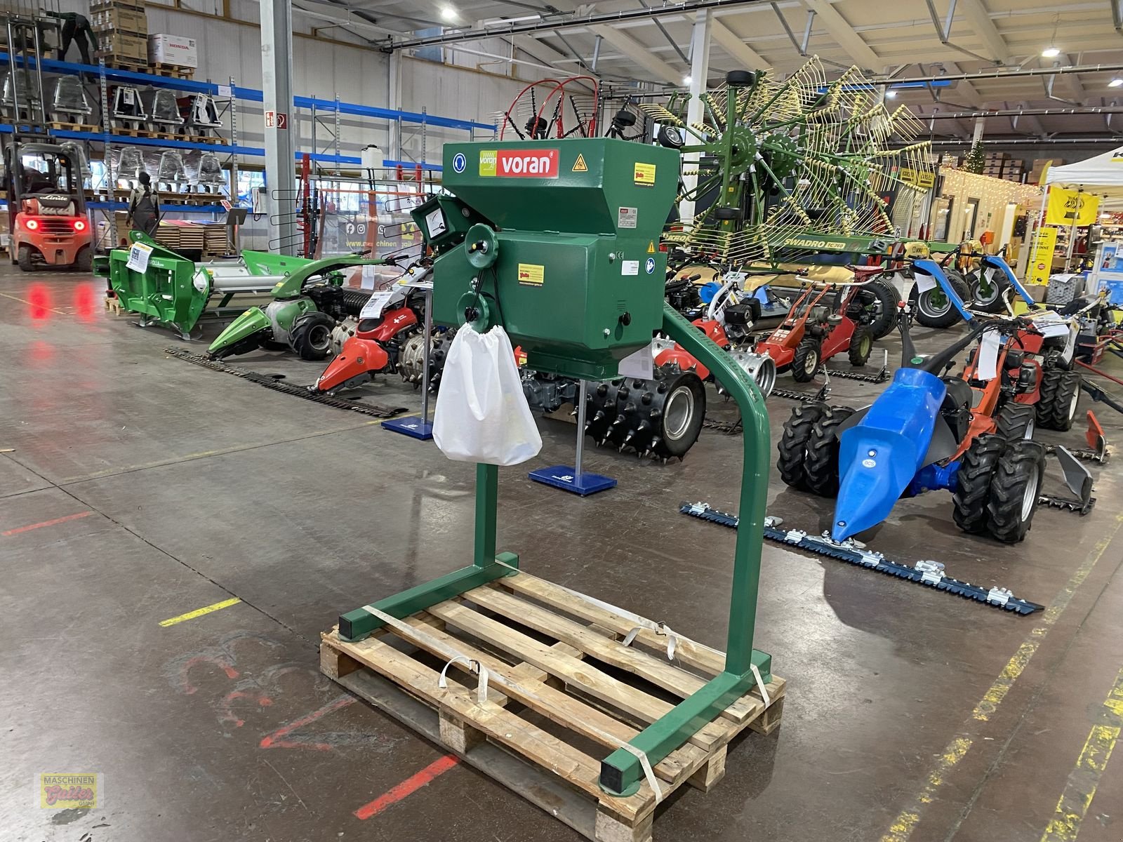 Sonstige Getreidelagertechnik typu Sonstige HQ 3 Profi Quetsche- Getreidequetsche, Neumaschine w Kötschach (Zdjęcie 21)