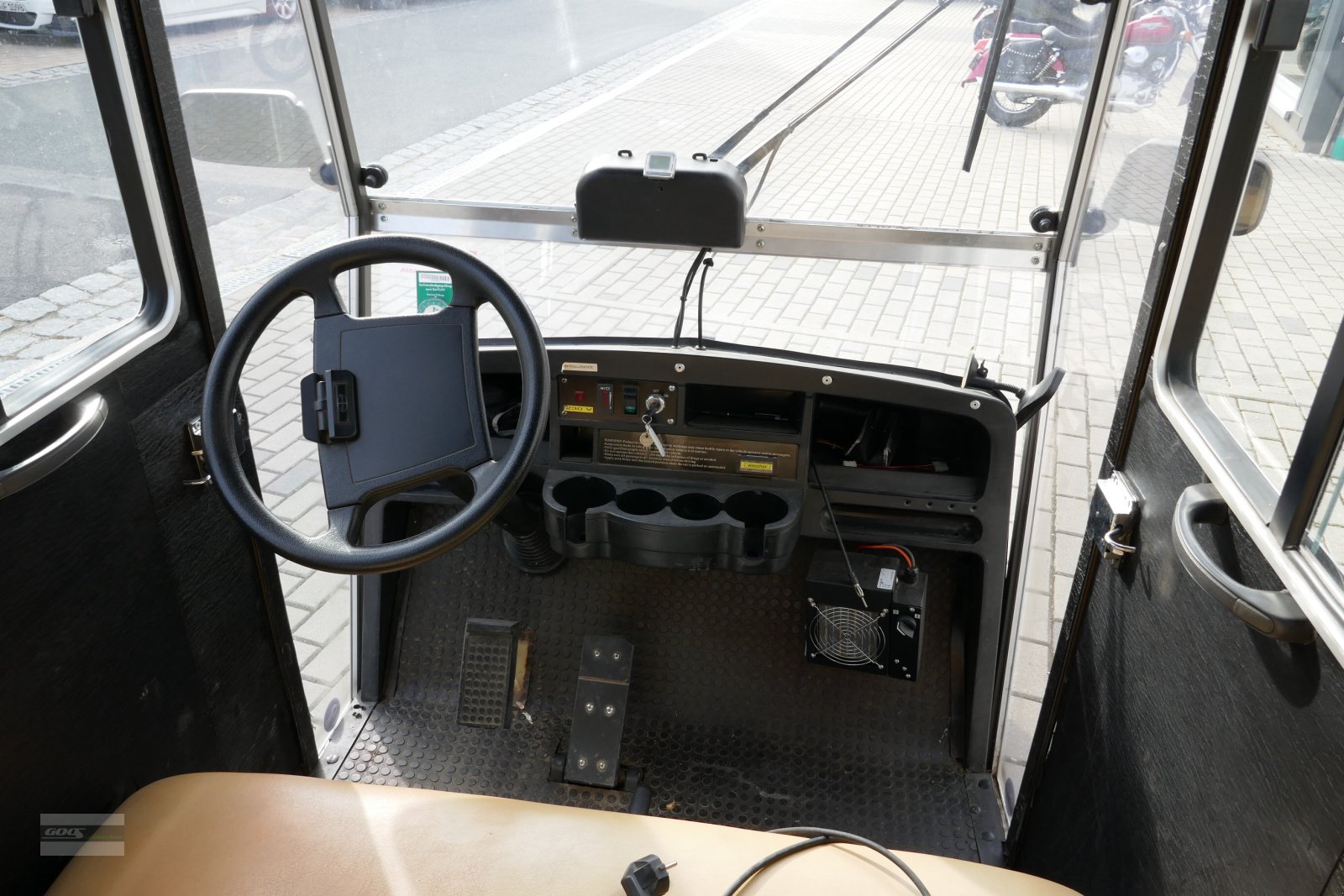 Sonstige Golftechnik типа Italcar Attiva Cargo Cab mit Kabine für 6 Personen. Sehr guter Zustand!, Gebrauchtmaschine в Langenzenn (Фотография 12)