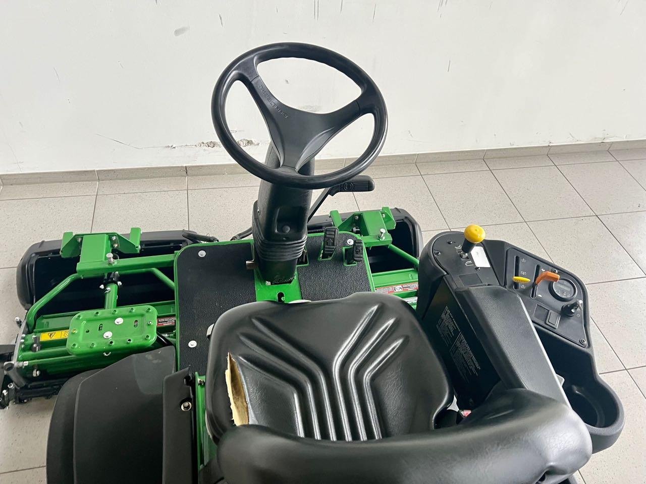 Sonstige Golftechnik des Typs John Deere 2500 E-Cut Hybrid, Gebrauchtmaschine in Beckum (Bild 5)