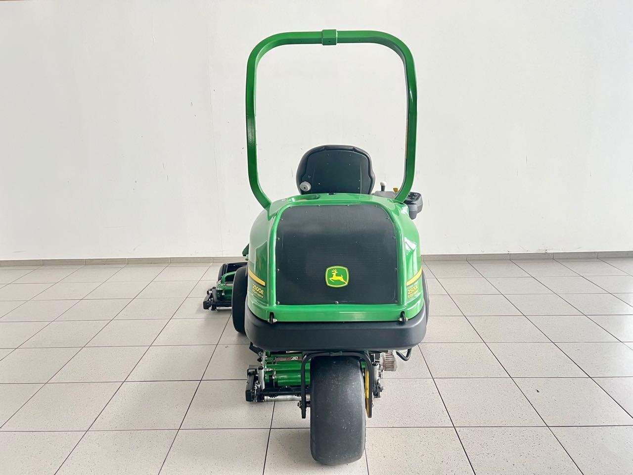 Sonstige Golftechnik des Typs John Deere 2500 E-Cut Hybrid, Gebrauchtmaschine in Beckum (Bild 4)